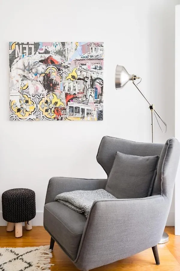Charming & Modern Flat Close To Time Out Market Lisboa Apartman